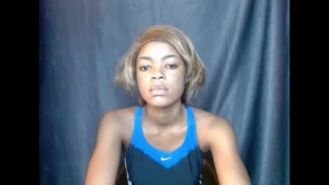 Snapshot of sexyxbunnyxx chatting on March 2025 07:08:02 AM Blue online show from March 2025 07:08:02 AM