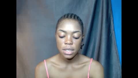 Snapshot of sexyxbunnyxx chatting on March 2025 09:04:01 PM Blue online show from March 2025 09:04:01 PM