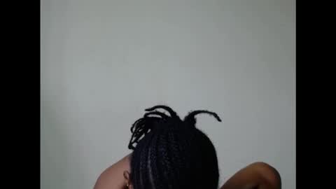 Snapshot of sexyxbunnyxx chatting on September 2025 12:10:01 PM Blue online show from September 2025 12:10:01 PM