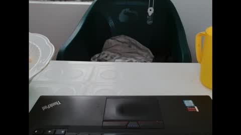 Snapshot of sexyxbunnyxx chatting on October 2025 08:05:02 AM Blue online show from October 2025 08:05:02 AM