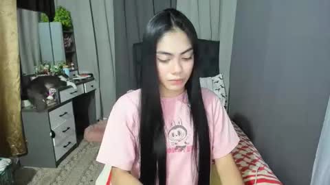 Snapshot of sexyxenaaa chatting on February 2026 09:31:02 AM Xenaaa online show from February 2026 09:31:02 AM