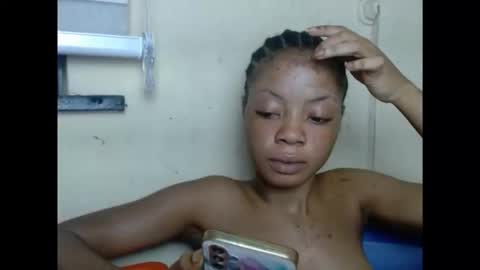 sexyxpeach online show from September 2025 06:51:01 PM