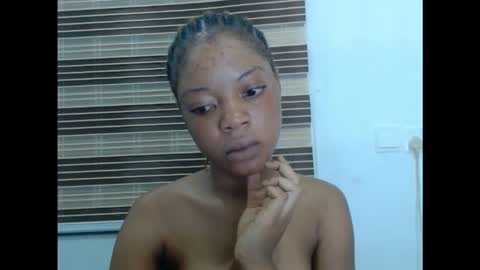 sexyxpeach online show from December 2025 07:11:01 PM