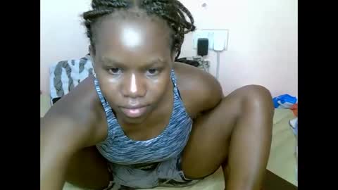 Snapshot of shaa_loon chatting on October 2025 08:15:02 AM shaa_loon online show from October 2025 08:15:02 AM