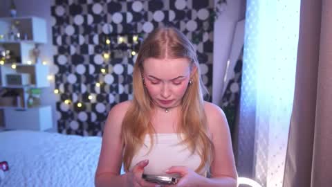 Sindy and Nancy  Next stream 1 December  online show from March 2026 06:52:01 AM