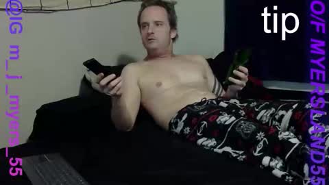 Snapshot of shadowv5551 chatting on March 2026 04:35:01 PM ShadowV online show from March 2026 04:35:01 PM