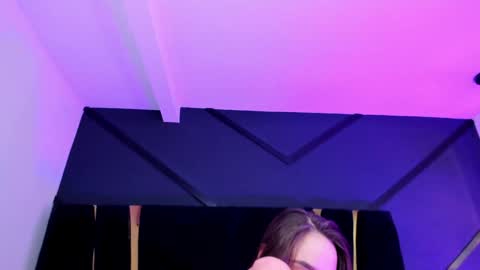 Shaina Vasquez online show from December 2024 03:55:02 AM