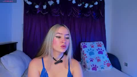 Snapshot of shairaclark_ chatting on July 2026 02:48:02 AM Shaira Clark online show from July 2026 02:48:02 AM