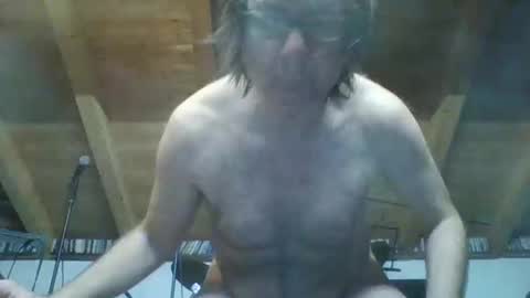 Snapshot of shairy702 chatting on January 2025 04:09:02 AM shairy702 online show from January 2025 04:09:02 AM