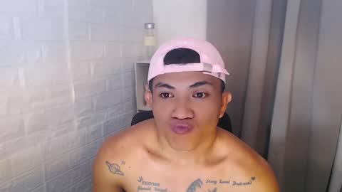 Snapshot of shake_raytow34 chatting on February 2026 08:25:02 AM shake_raytow34 online show from February 2026 08:25:02 AM