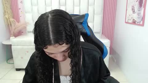 Shalon  online show from November 2025 01:14:02 PM