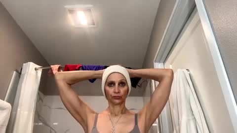 Snapshot of shamanwoman chatting on February 2025 03:30:02 AM Shaman Woman online show from February 2025 03:30:02 AM