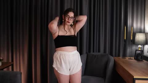 Maya3 online show from October 2025 11:43:01 AM