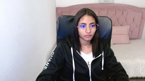 shanelle online show from February 2025 03:09:01 AM