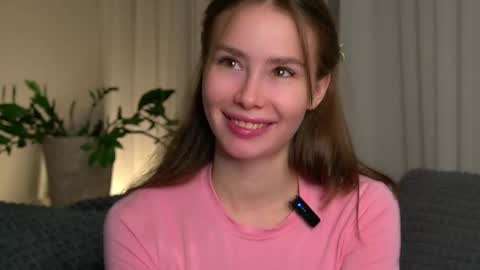 Snapshot of shanelfun chatting on October 2025 01:06:01 AM Emmy online show from October 2025 01:06:01 AM