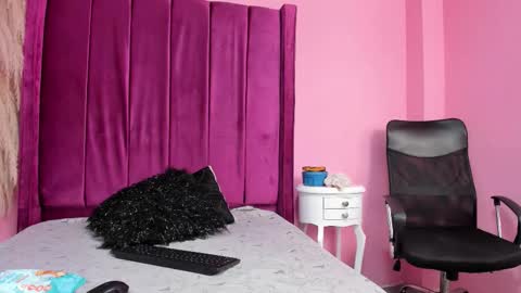 Snapshot of shanelle7 chatting on November 2025 02:08:01 PM shanelle7 online show from November 2025 02:08:01 PM