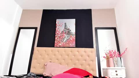 Snapshot of shanelle__ chatting on February 2025 08:20:02 PM S H A N E L L E online show from February 2025 08:20:02 PM