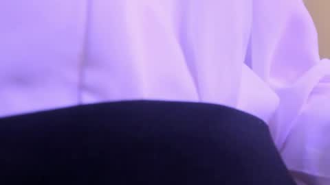 me name is Mia online show from April 2026 09:39:33 PM