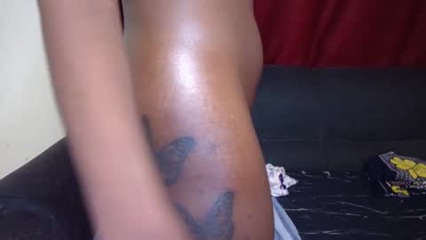 Snapshot of shania_sleigh chatting on December 2024 04:18:02 AM shania_sleigh online show from December 2024 04:18:02 AM