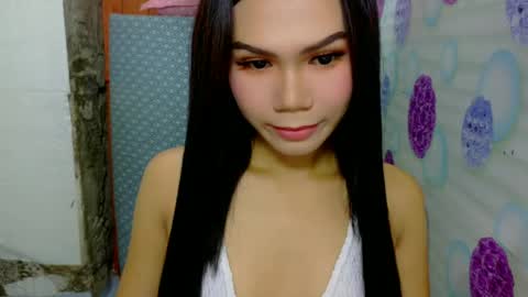 shanica_lee972385 online show from May 2026 09:43:01 PM