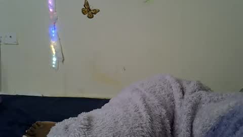 shanizz online show from November 2025 02:34:02 AM