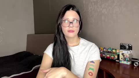 Lissa online show from November 2025 05:56:02 PM