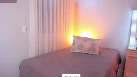 Snapshot of shannol_ryan chatting on May 2026 01:25:02 AM Shannol online show from May 2026 01:25:02 AM