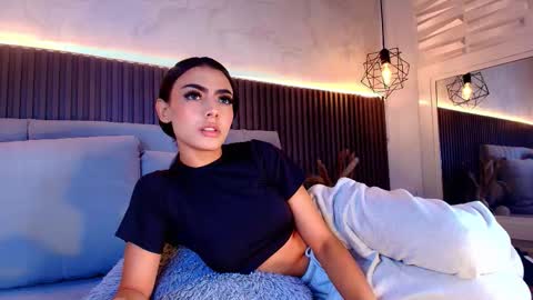 SHANON online show from February 2026 07:07:01 PM