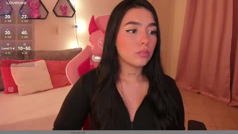 Snapshot of shantall_vidales chatting on February 2025 05:24:02 AM online show from February 2025 05:24:02 AM