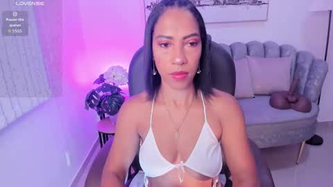 Snapshot of shantall_wills chatting on March 2026 10:43:01 AM Shantall wills online show from March 2026 10:43:01 AM