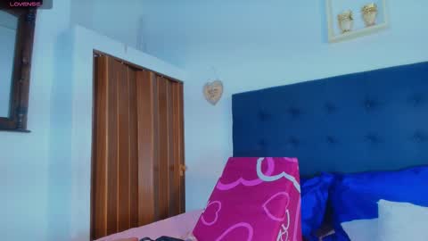 Snapshot of shantallvegga1 chatting on September 2025 12:17:02 PM shantallvegga1 online show from September 2025 12:17:02 PM