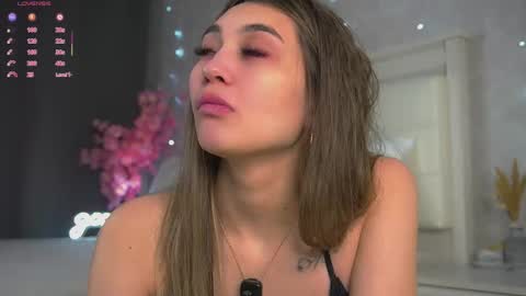 Snapshot of shararubert chatting on February 2026 11:51:01 AM Ellysa and Mila online show from February 2026 11:51:01 AM