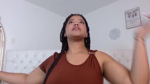 Sharlot online show from January 2026 01:59:01 PM