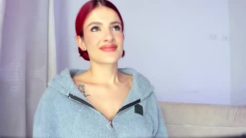 Snapshot of sharlot_harrys chatting on December 2025 12:54:01 PM Hi fiends ---- I usually start online from Monday to Friday from 1000 am Saturdays and Sundays at 600 am Colombia time online show from December 2025 12:54:01 PM