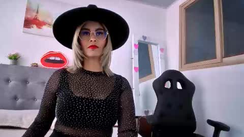 Snapshot of sharlott_3 chatting on February 2026 01:47:01 PM sharlott_3 online show from February 2026 01:47:01 PM