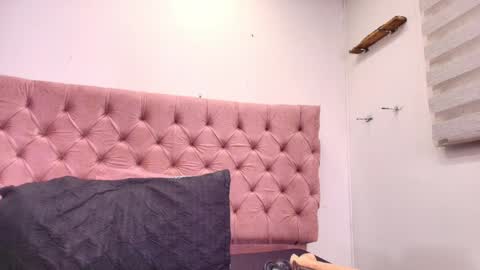 Snapshot of sharlott_kiss chatting on January 2025 11:58:02 AM Sharlott online show from January 2025 11:58:02 AM