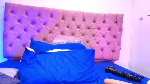 Snapshot of sharlott_kiss chatting on January 2025 02:58:01 PM Sharlott online show from January 2025 02:58:01 PM