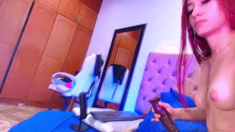 Snapshot of sharlott_kiss chatting on January 2025 06:00:01 PM Sharlott online show from January 2025 06:00:01 PM