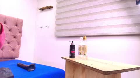 Snapshot of sharlott_kiss chatting on February 2025 11:54:02 AM Sharlott online show from February 2025 11:54:02 AM