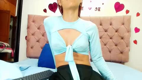 Snapshot of sharlott_kiss chatting on February 2025 11:55:01 AM Sharlott online show from February 2025 11:55:01 AM