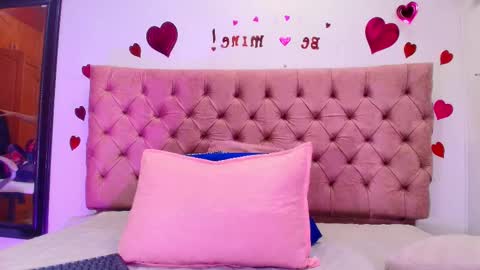 Snapshot of sharlott_kiss chatting on February 2025 11:52:01 AM Sharlott online show from February 2025 11:52:01 AM