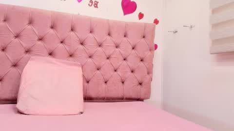 Snapshot of sharlott_kiss chatting on March 2025 11:58:02 AM Sharlott online show from March 2025 11:58:02 AM