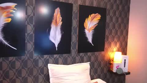 Sharom  online show from March 2026 06:57:01 PM