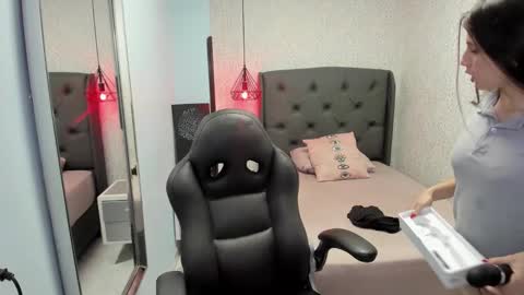 M A G N O  online show from October 2025 07:35:02 PM