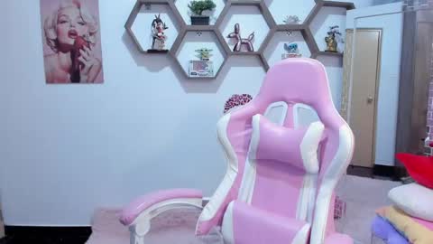 Sharon online show from April 2026 11:18:01 PM