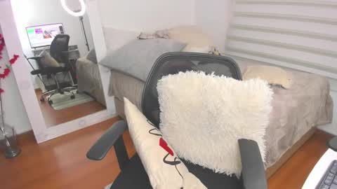 Sharon online show from March 2025 06:29:01 PM