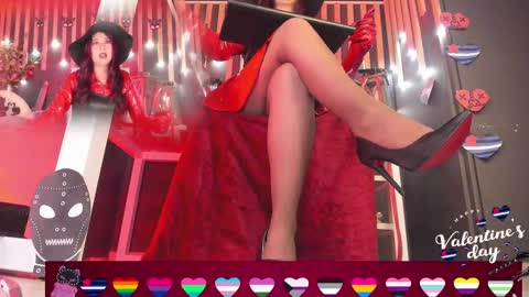 Snapshot of sharoon_gold chatting on February 2025 07:44:01 PM Your mistress Sharon online show from February 2025 07:44:01 PM