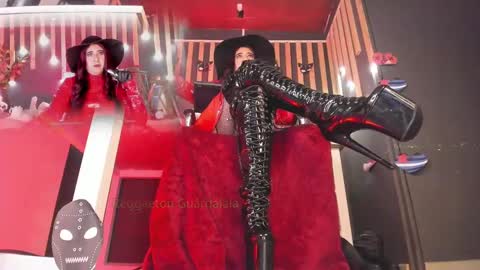 Snapshot of sharoon_gold chatting on February 2025 01:46:02 AM Your mistress Sharon online show from February 2025 01:46:02 AM