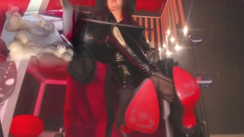 Snapshot of sharoon_gold chatting on March 2025 06:26:02 AM Your mistress Sharon online show from March 2025 06:26:02 AM