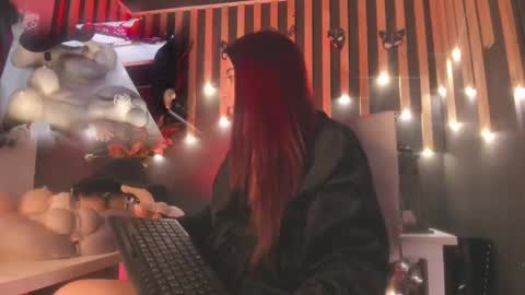 Snapshot of sharoon_gold chatting on March 2025 10:13:02 AM Your mistress Sharon online show from March 2025 10:13:02 AM